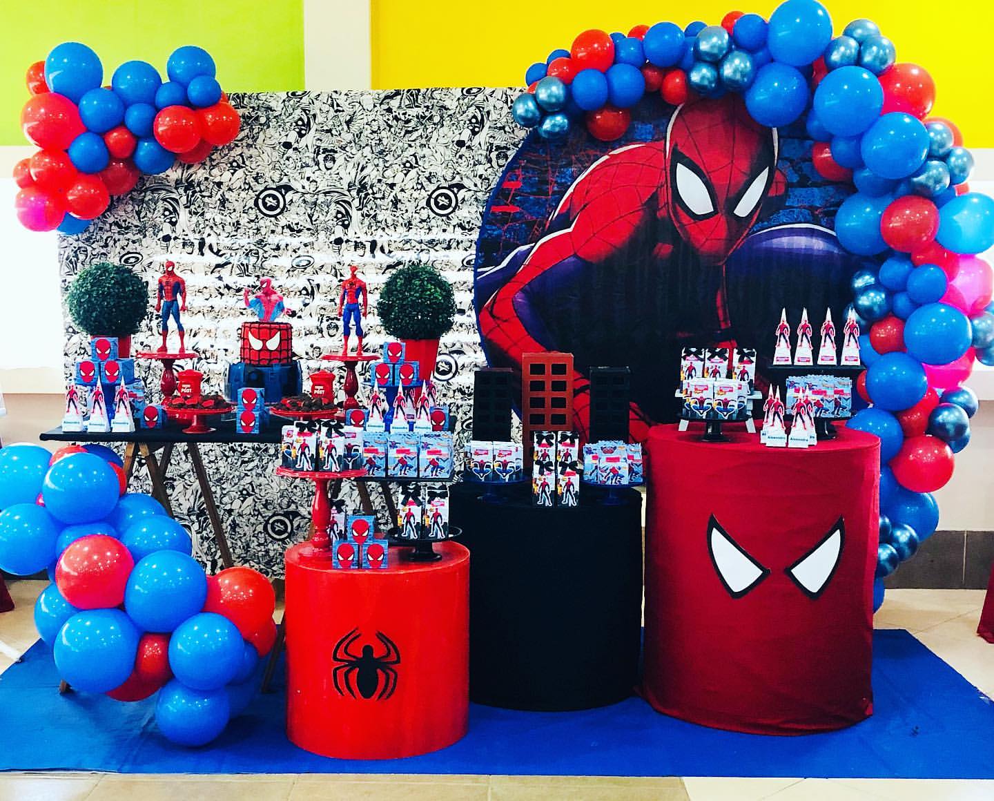 Modelos de Decoracao Do Homem Aranha Simples