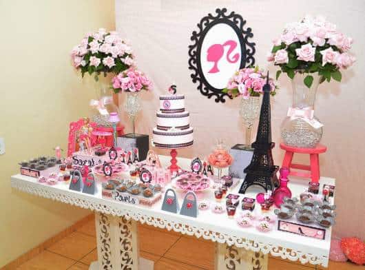 Decoração de festa da barbie