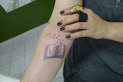 Tatuagem De Livros