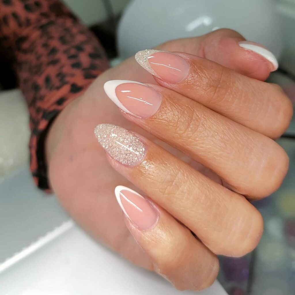 Unhas Almond Decoradas