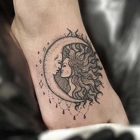 tatuagem-feminina-sol-e-lua