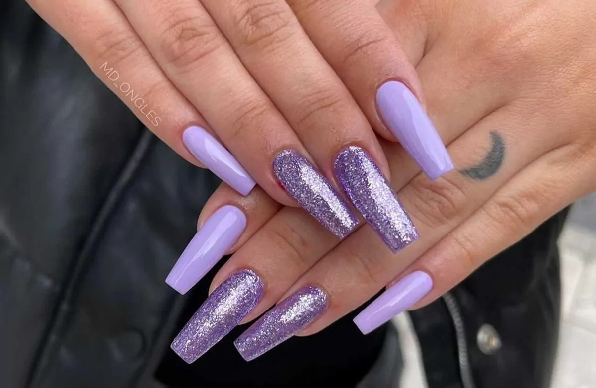 unhas-decoradas-de-roxo