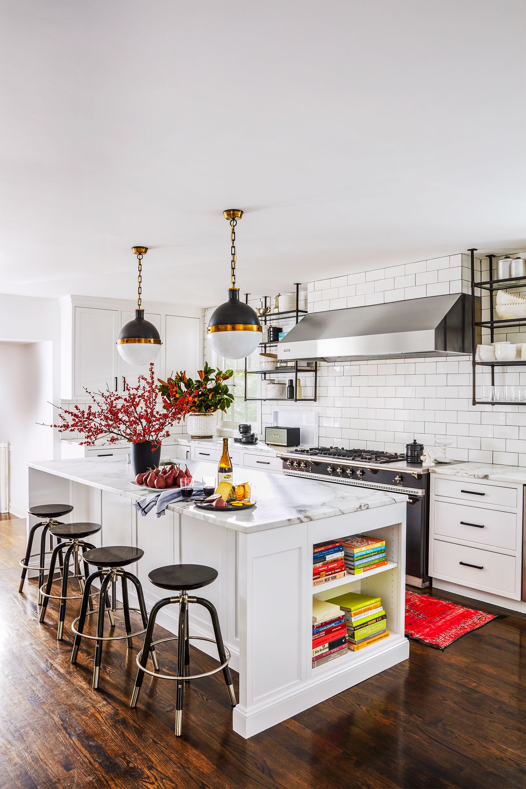 Decoration of White Kitchens