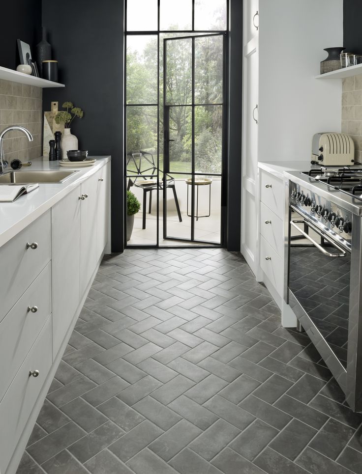 Kitchen Flooring Decoration