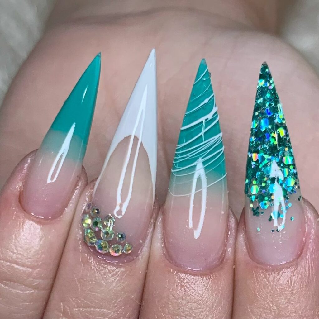 Unhas Stiletto Decoradas