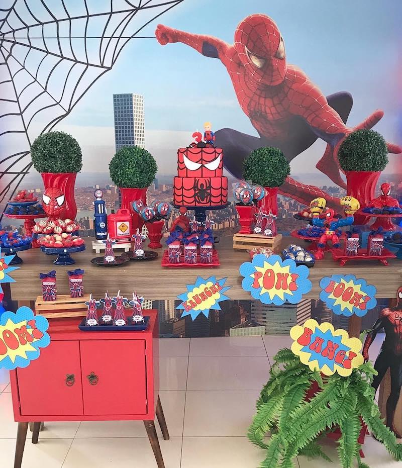 Modelos de Decoracao Do Homem Aranha Simples