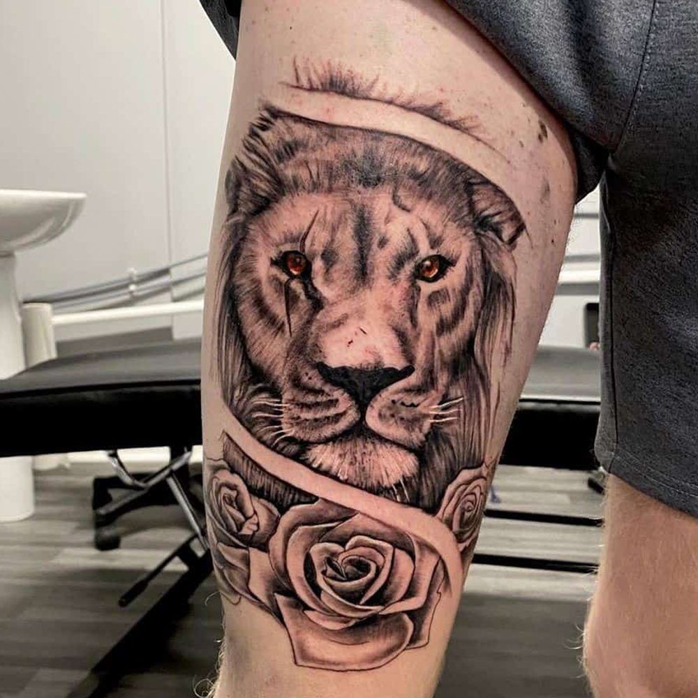 Tattoo on thigh