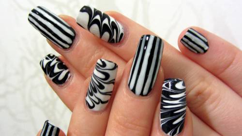 Unhas Decoradas Em Preto E Branco