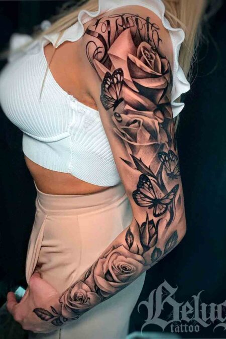 tatuagem-feminina-braco-fechado-flores