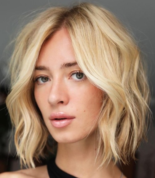 Short Wavy Hair