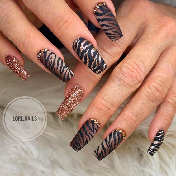 Zebra Decorated Nail