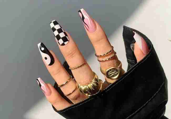 Unhas Decoradas Em Preto E Branco