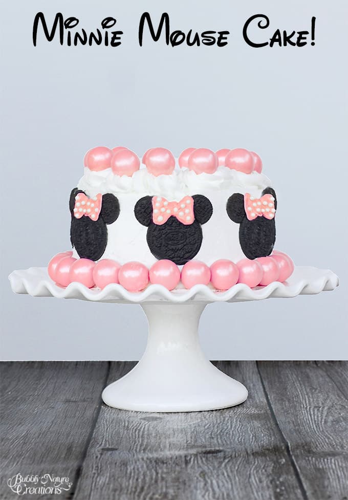 Minnie Decorated Cake