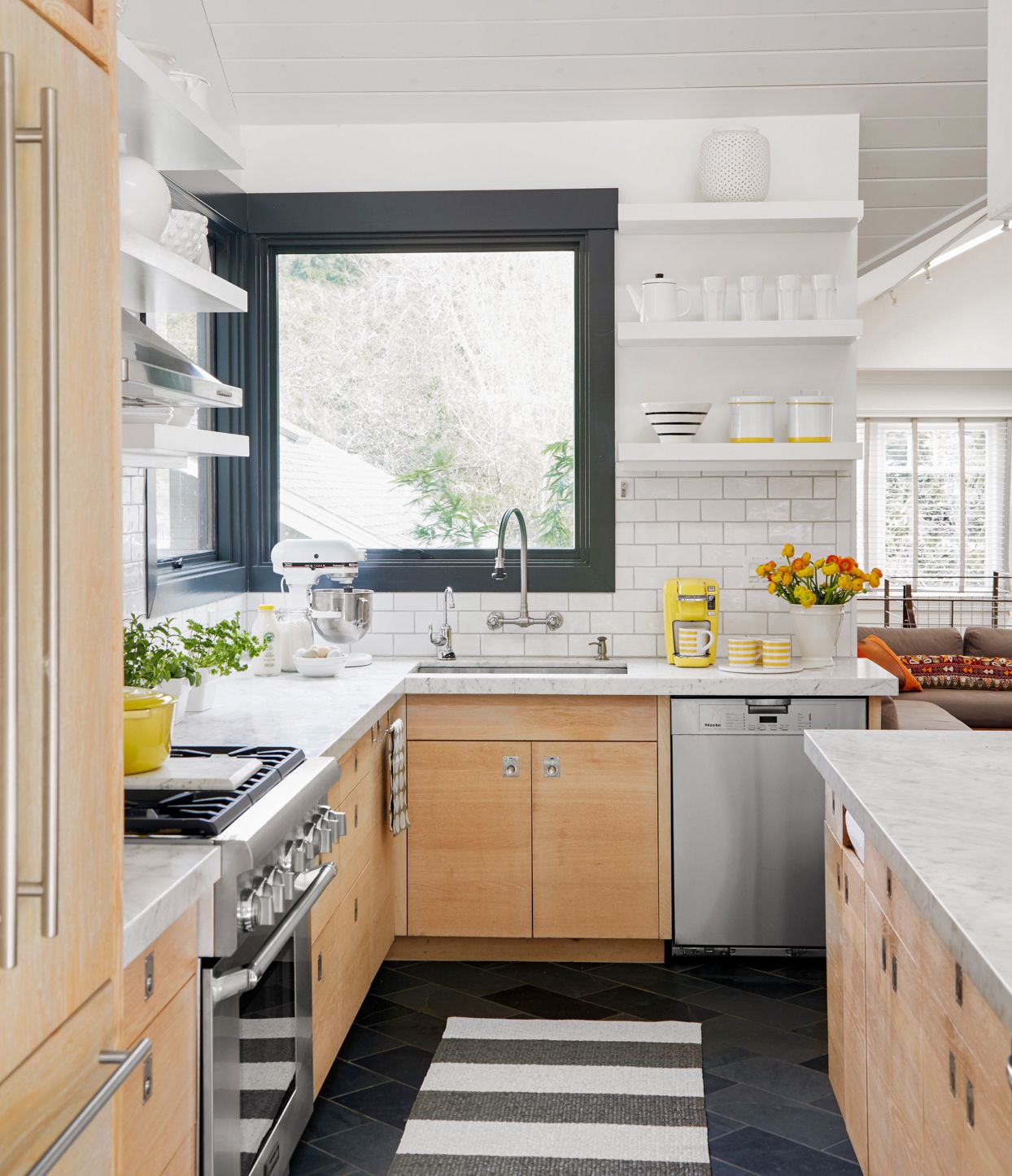 Kitchen Flooring Decoration