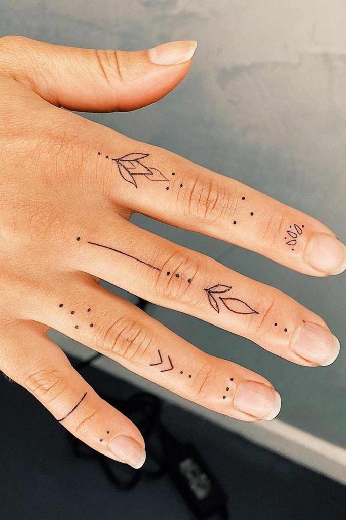 finger tattoo