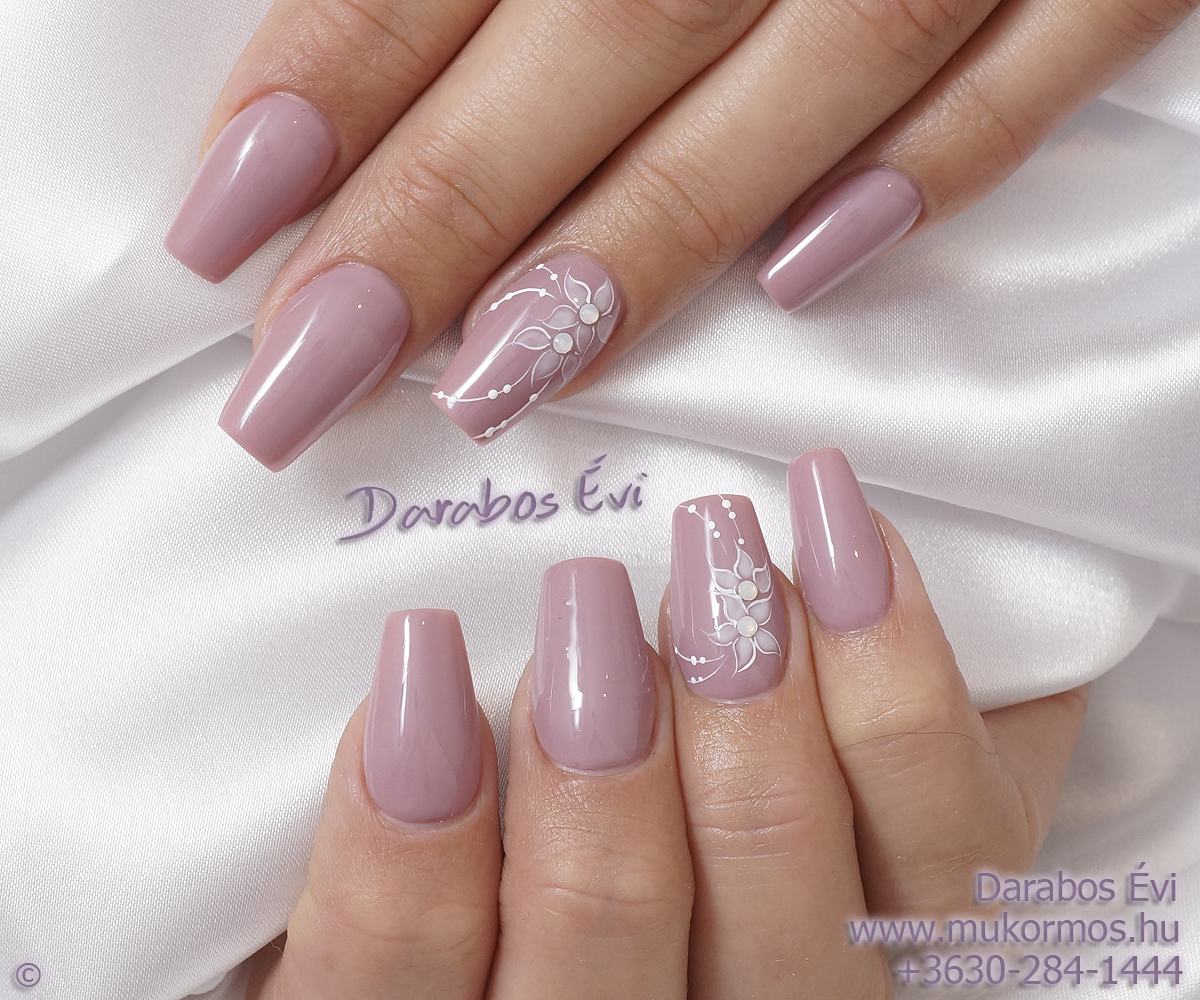 Ballerina Decorated Nail