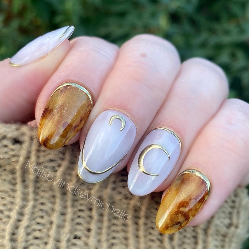 Moon Decorated Nail