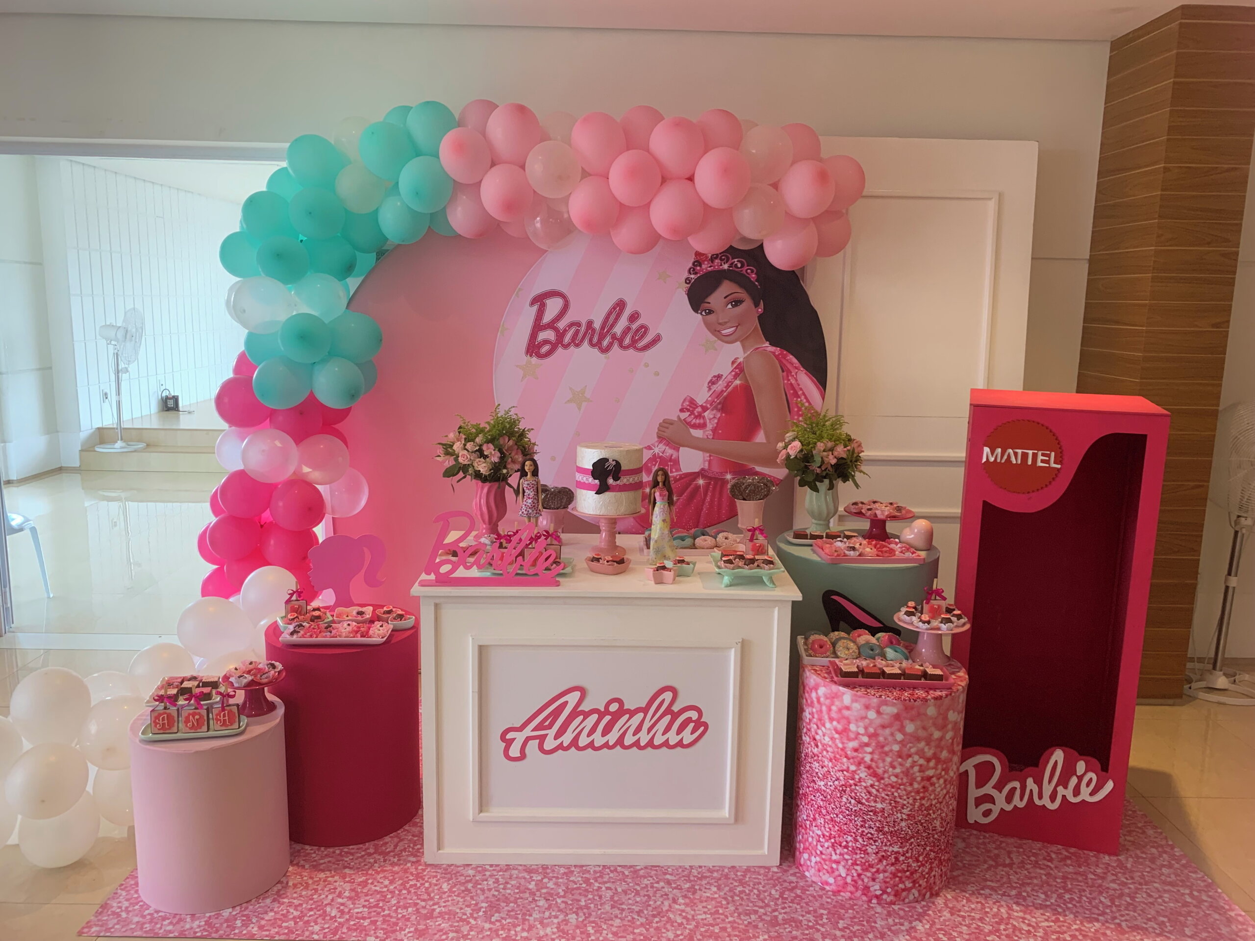 Decoração de festa da barbie