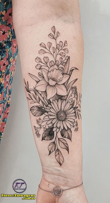 tatuagem-feminina-floral