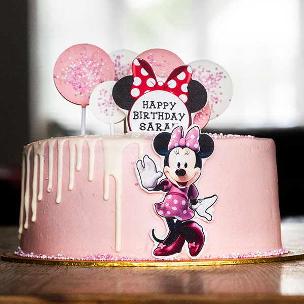 Minnie Decorated Cake