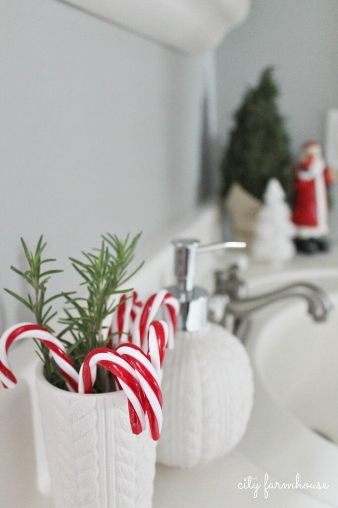 christmas decoration for bathroom