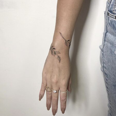 tatuagem-feminina-bracelete