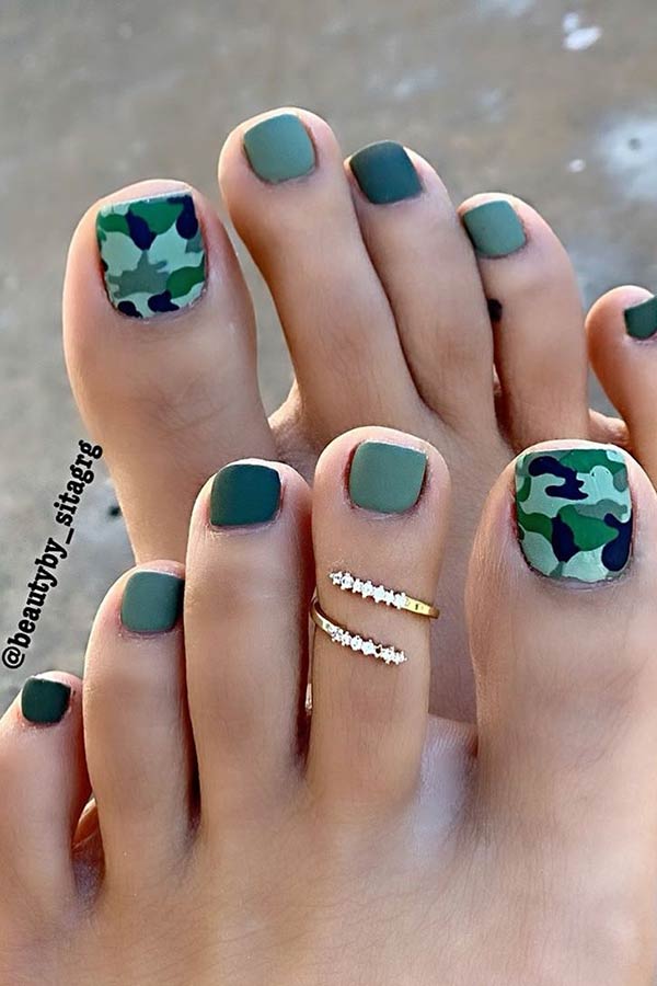 Decorated Toe Nail