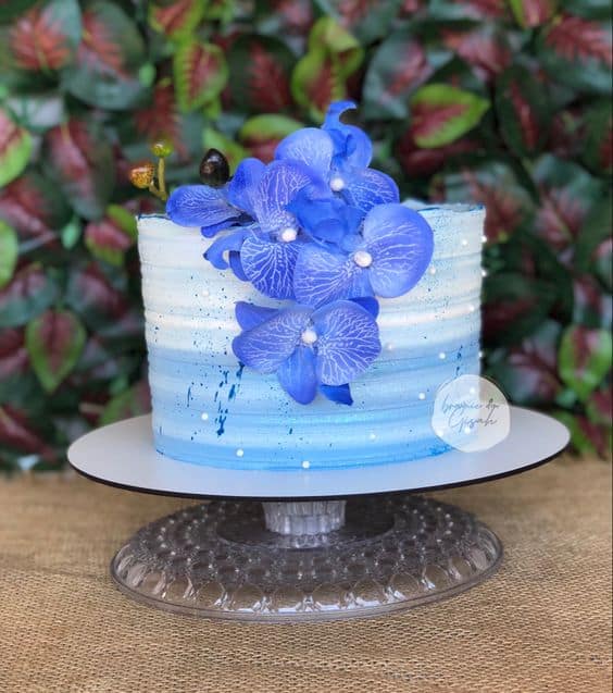 Bolo de Casamento Azul E Branco