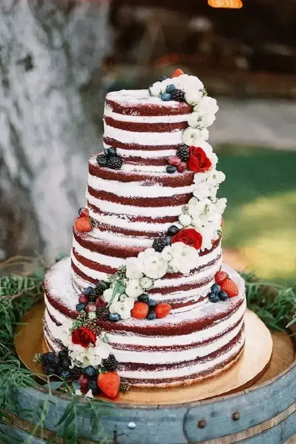 Bolo de Casamento Rustico