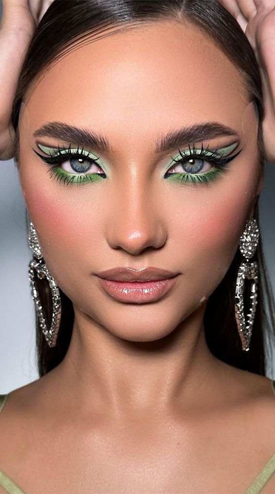 Mint Green Makeup Ideas