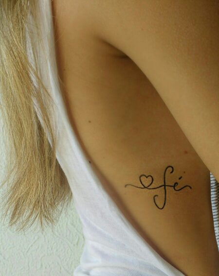 tatuagem-feminina-fe