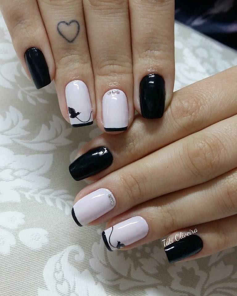 Unhas Decoradas Em Preto E Branco