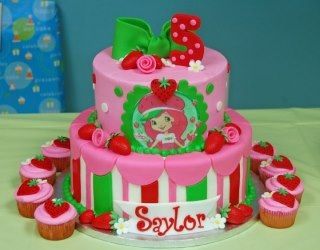 Strawberry Shortcake Decorated Cake