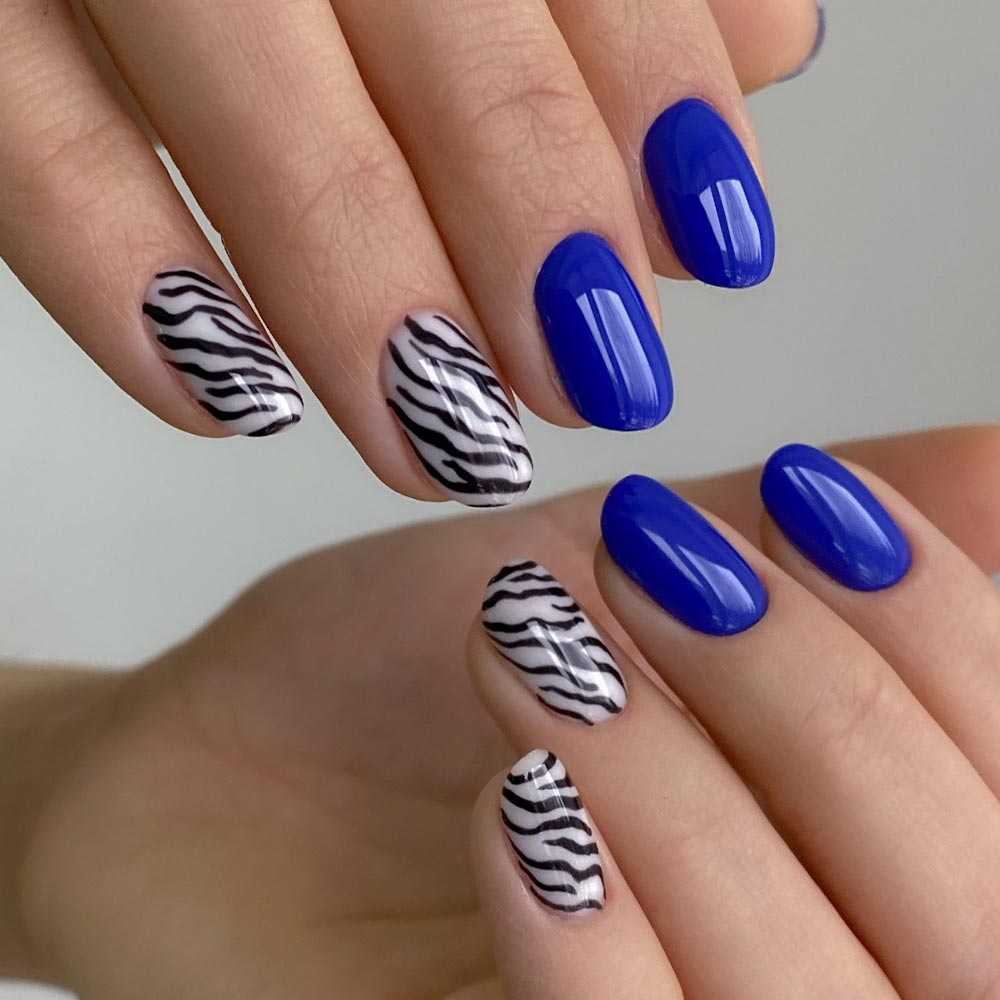 Zebra Decorated Nail