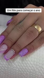 unhas-decoradas-lilas-e-branco