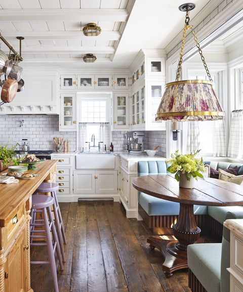 Decoration of White Kitchens