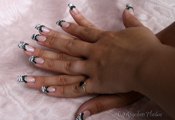 Zebra Decorated Nail