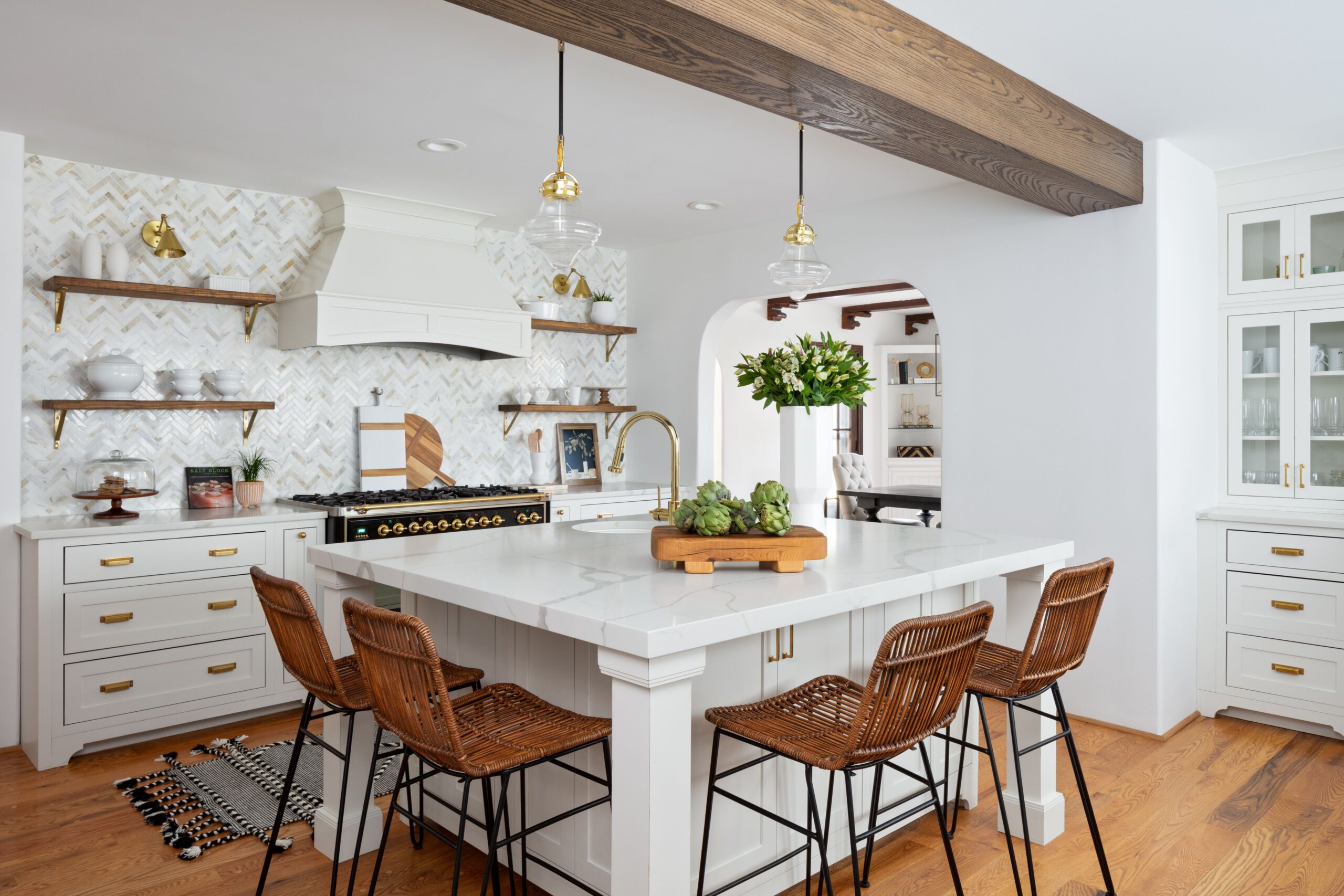 Decoration of White Kitchens