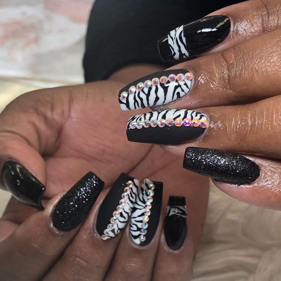 Zebra Decorated Nail