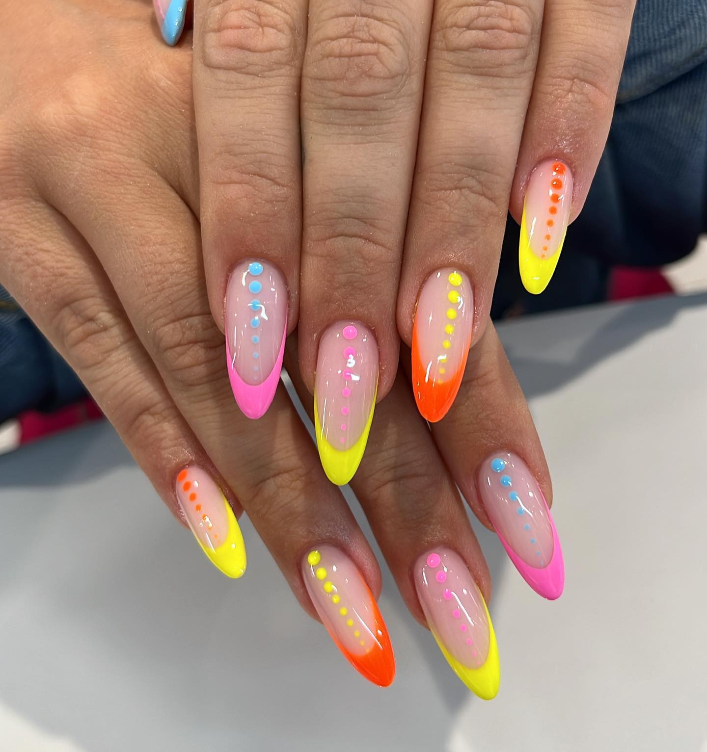 neon nails