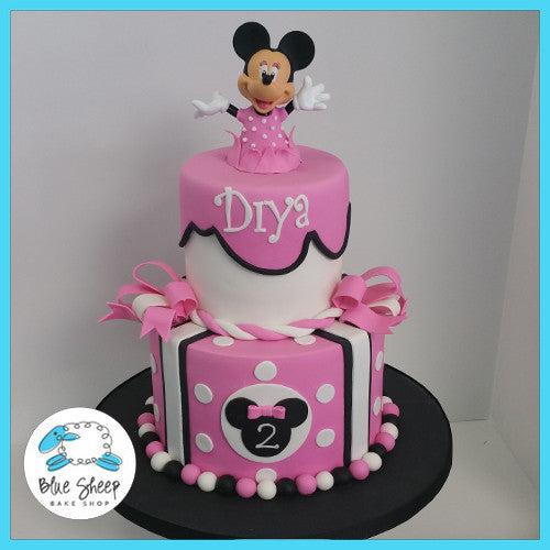 Minnie Decorated Cake