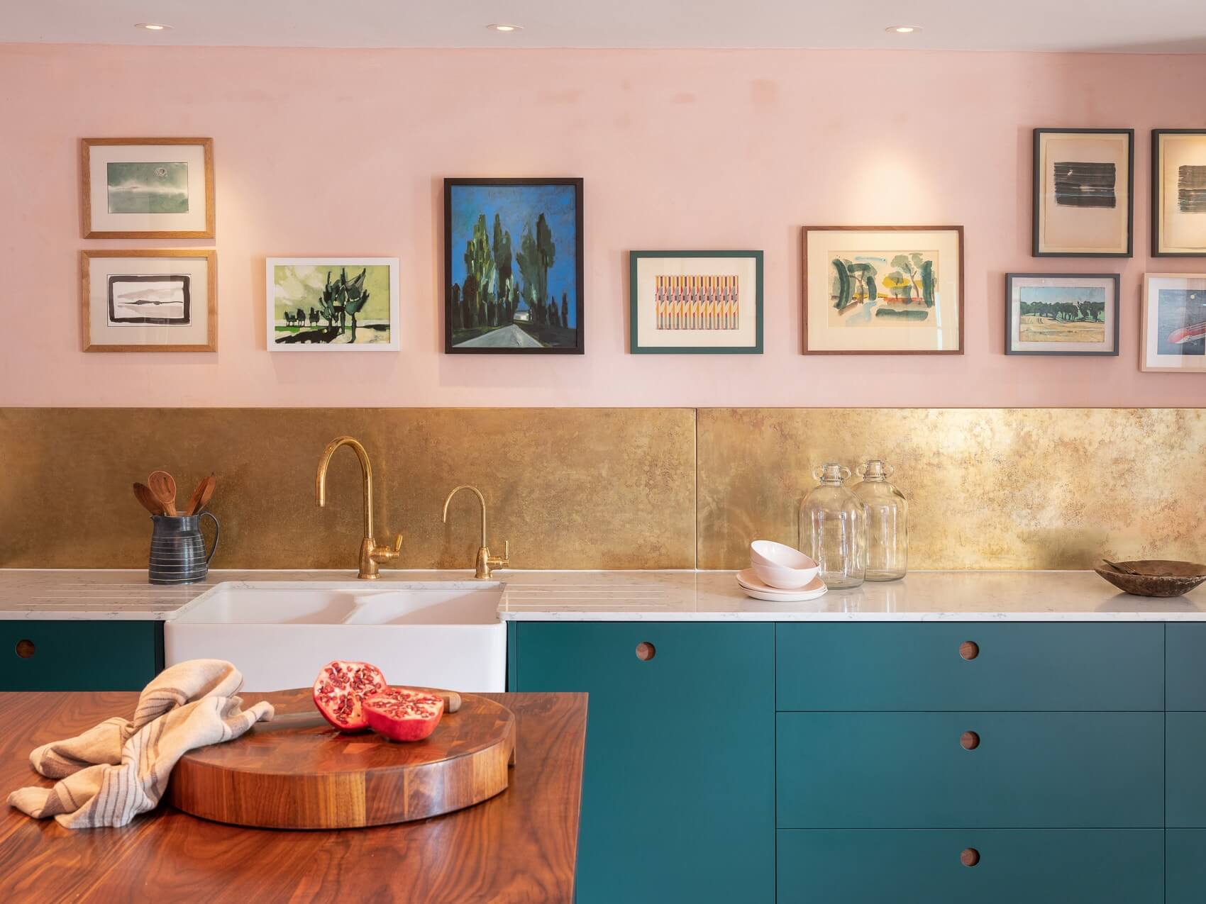 Decoration of Pink Kitchens