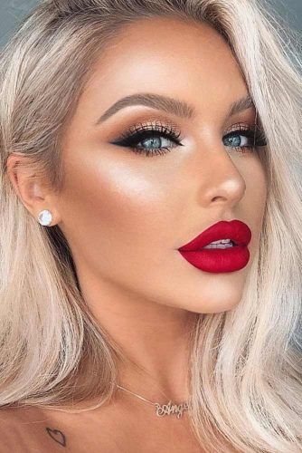 Makeup With Red Lipstick