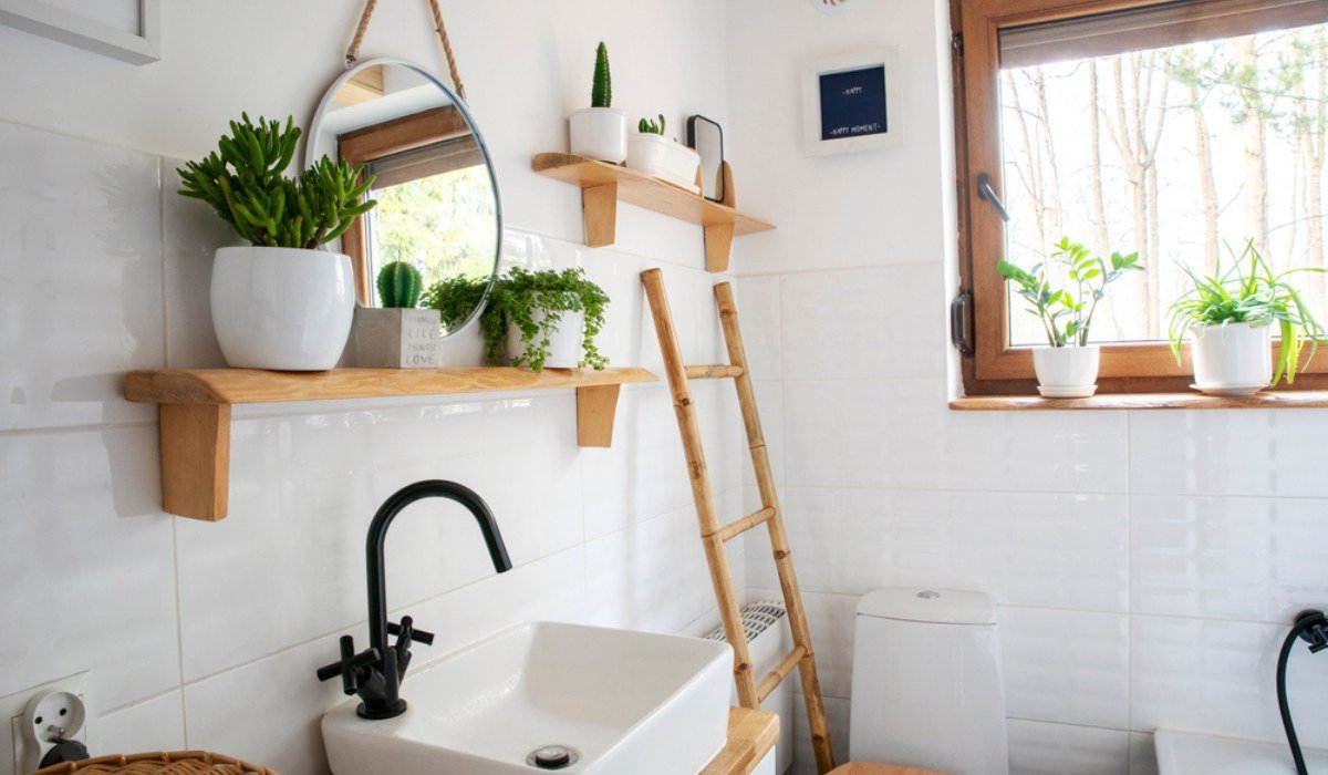 Simple bathroom