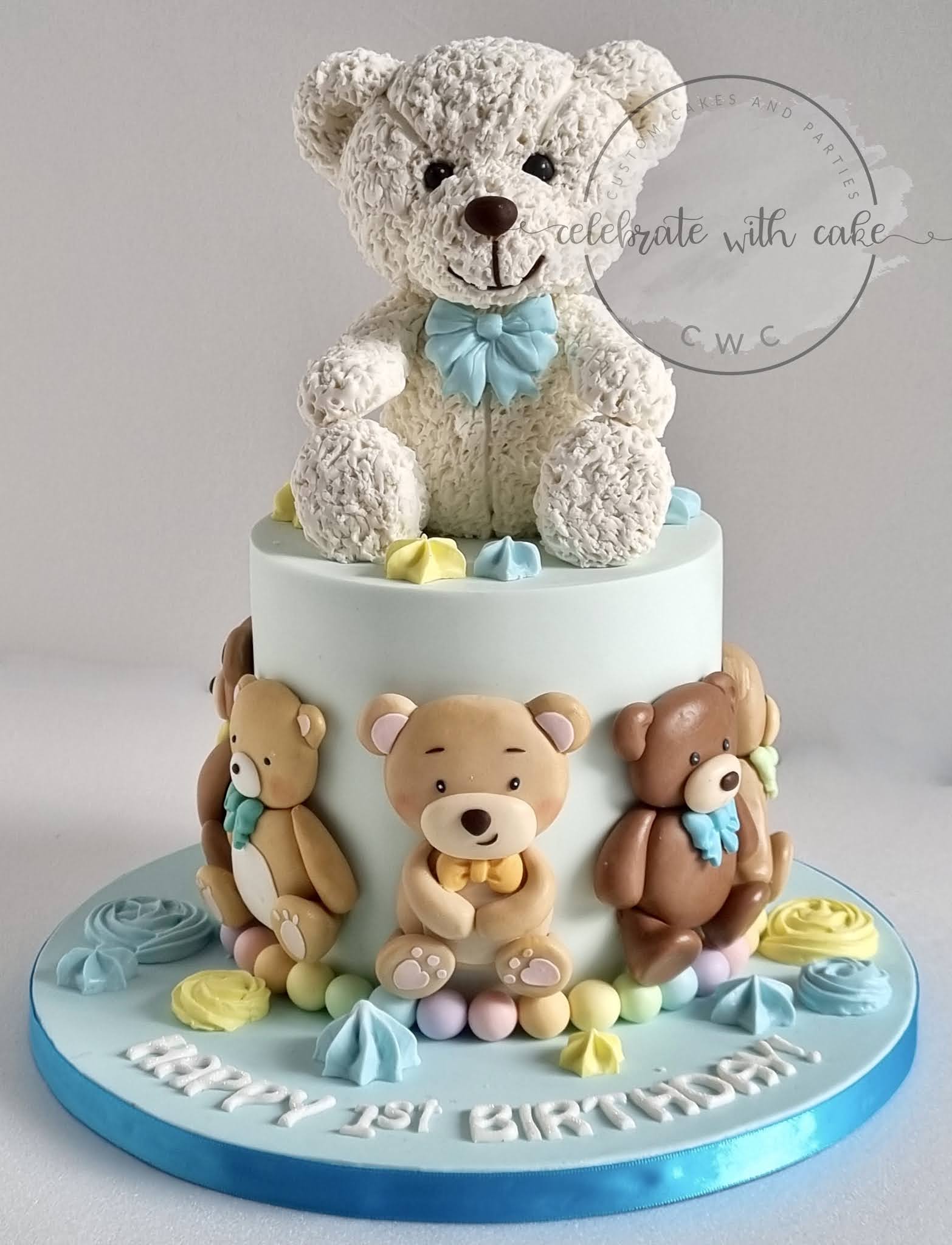 Teddy bear decorated cake