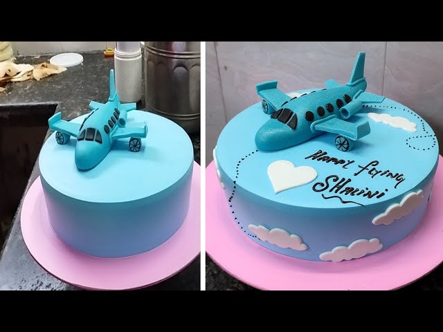 Airplane Decorated Cake