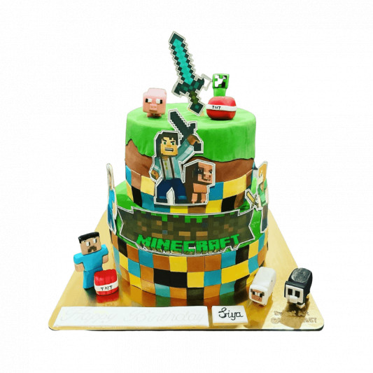 Minecraft decorated cake