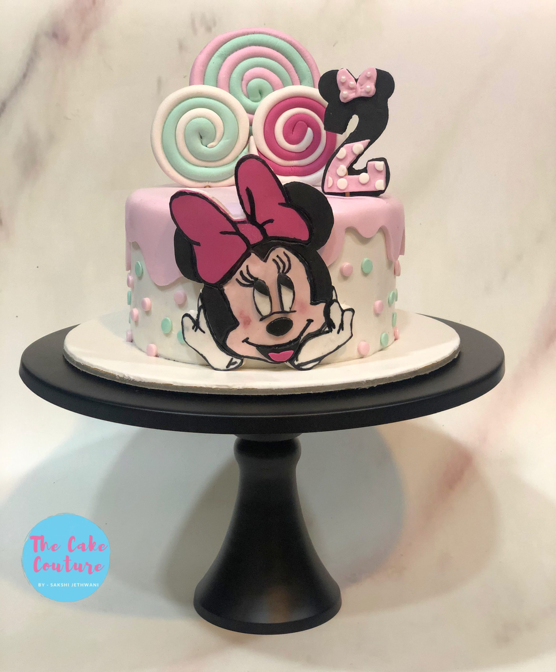 Minnie Decorated Cake