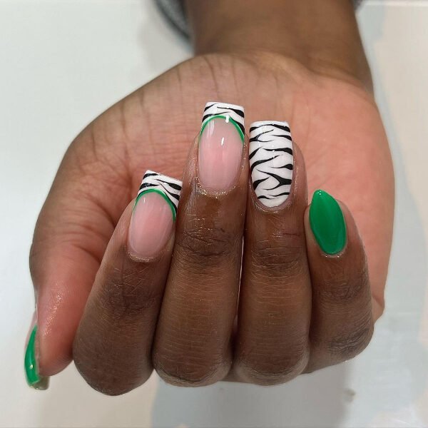 Zebra Decorated Nail