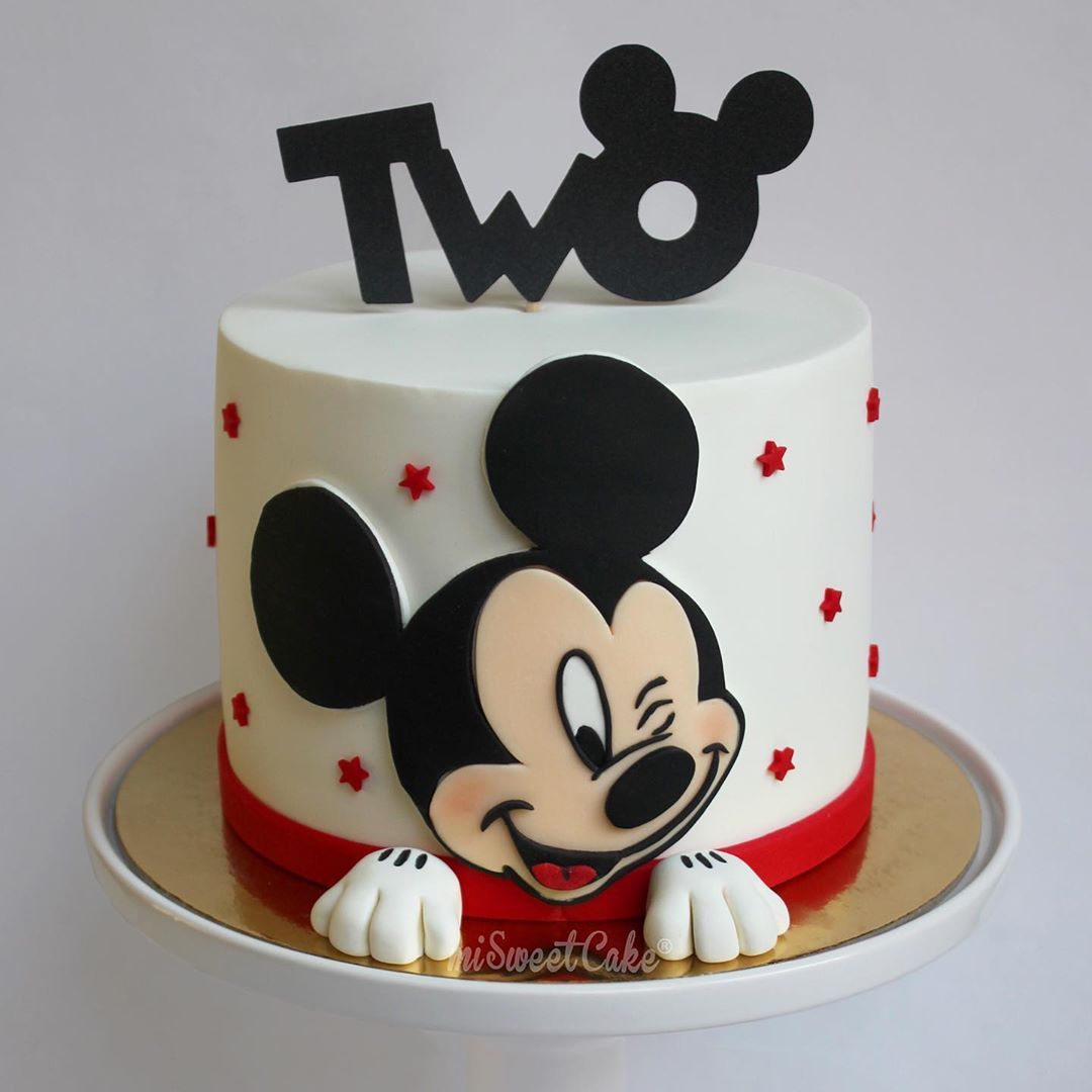 Mickey decorated cake